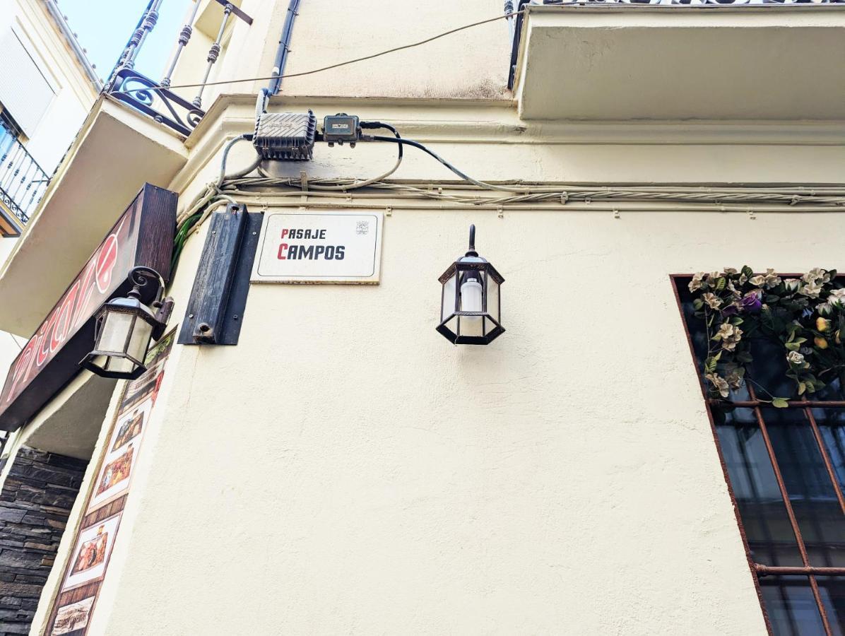 Espacioso apartamento en Plaza de la Merced, exterior con patio, en Centro histórico Málaga Exterior foto