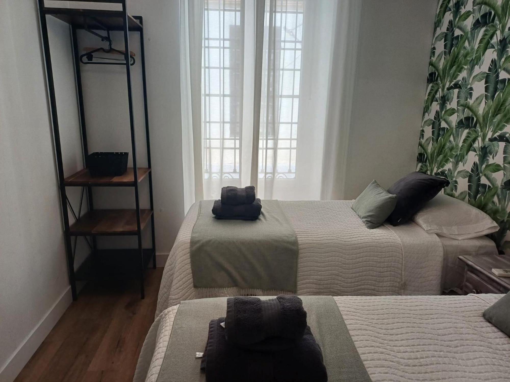 Espacioso apartamento en Plaza de la Merced, exterior con patio, en Centro histórico Málaga Exterior foto