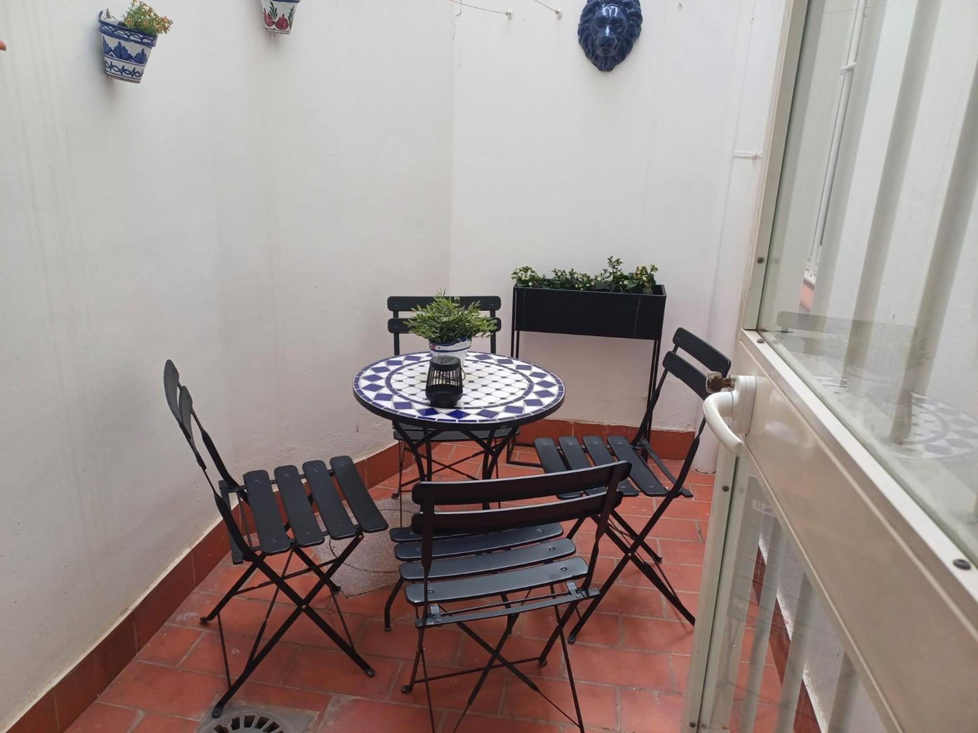 Espacioso apartamento en Plaza de la Merced, exterior con patio, en Centro histórico Málaga Exterior foto